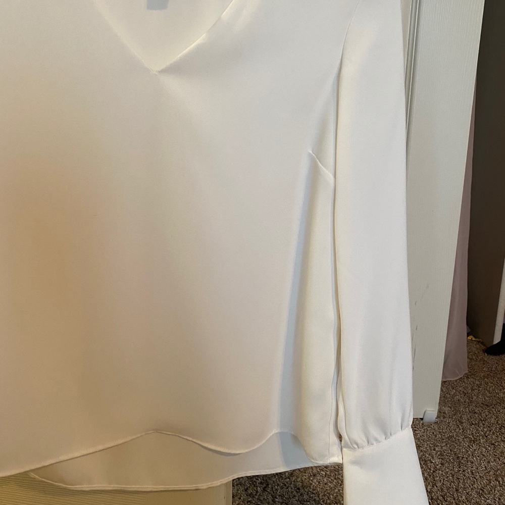 White formal blouse - Picture 4 of 4